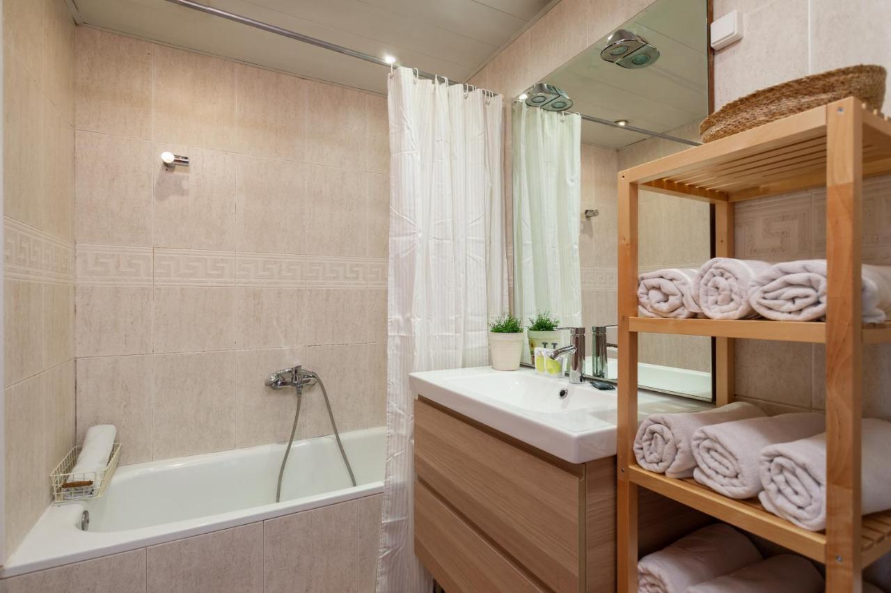 Apartament Flateli Paris Barcelona Zewnętrze zdjęcie
