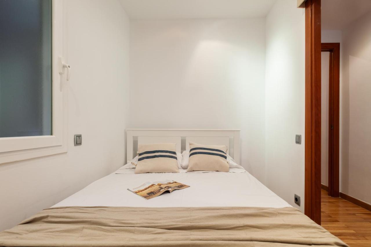 Apartament Flateli Paris Barcelona Zewnętrze zdjęcie